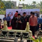 Ziarah makam dalam memperingati Hari Jadi ke-81
